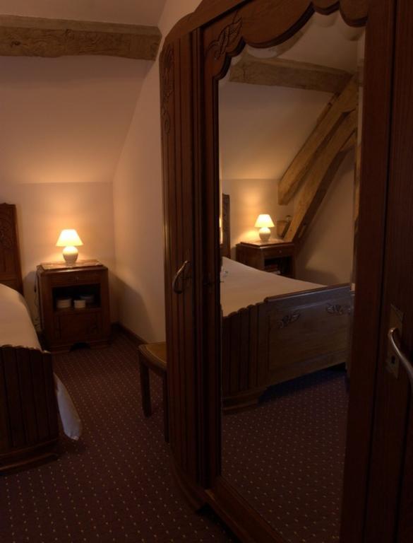 Le Clos De Chatres Oisly Room photo