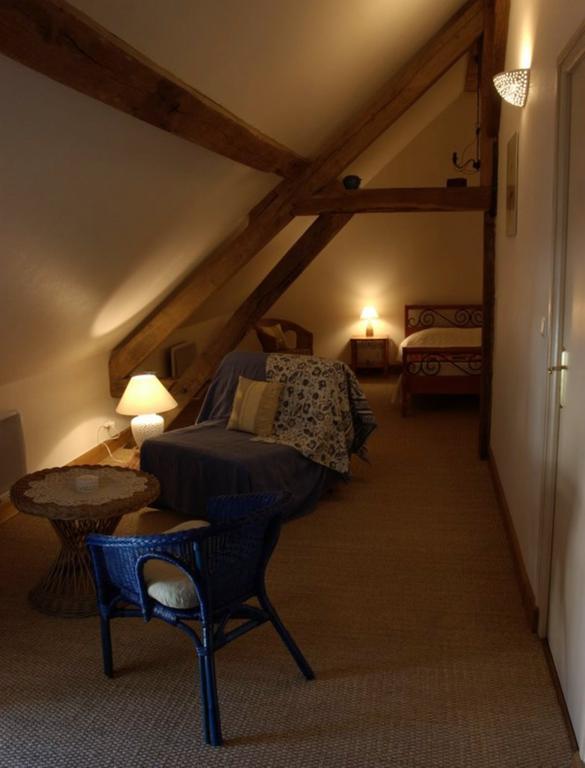 Le Clos De Chatres Oisly Room photo
